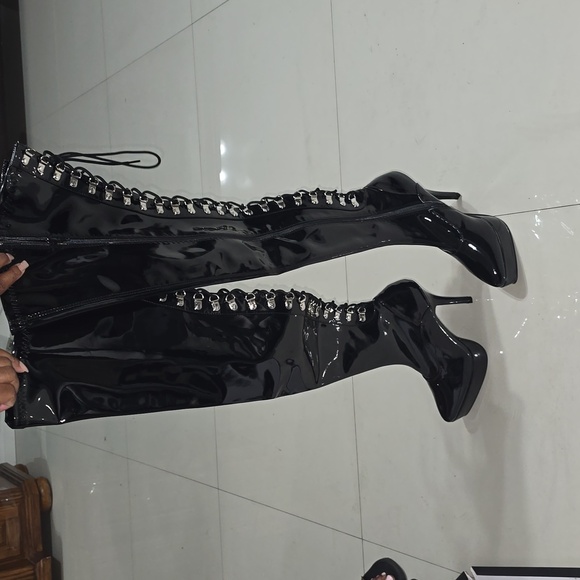 Thigh High Lace Up Boot - Picture 5 of 7